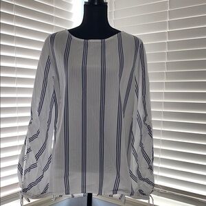 NWT Harshman Striped White and Navy Blue Tunic